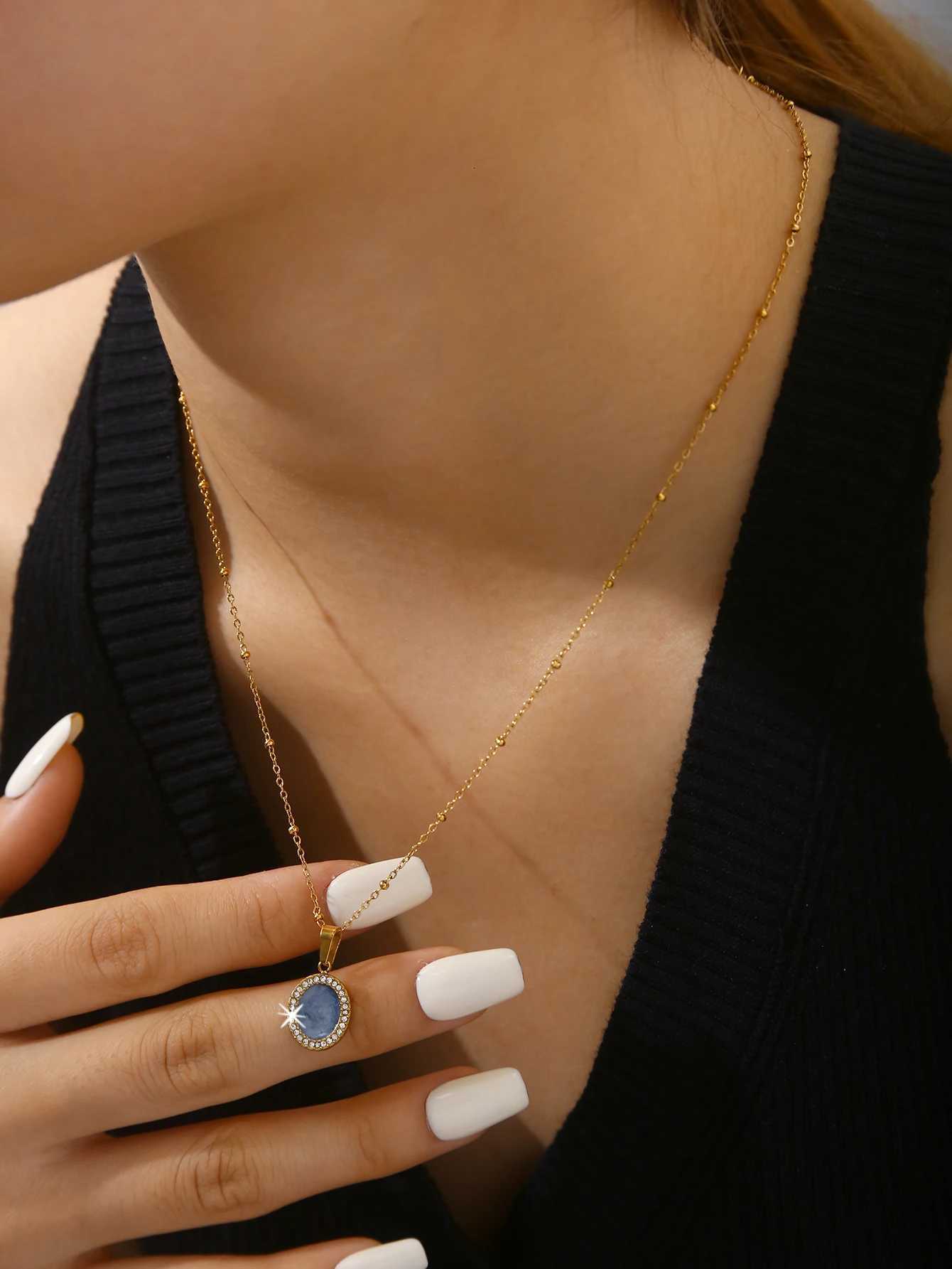 Elegant Luxury Vintage French-Style Refined Charm Stainless Steel Diamond-Studded Teardrop Round Pendant Necklace For Women M251216