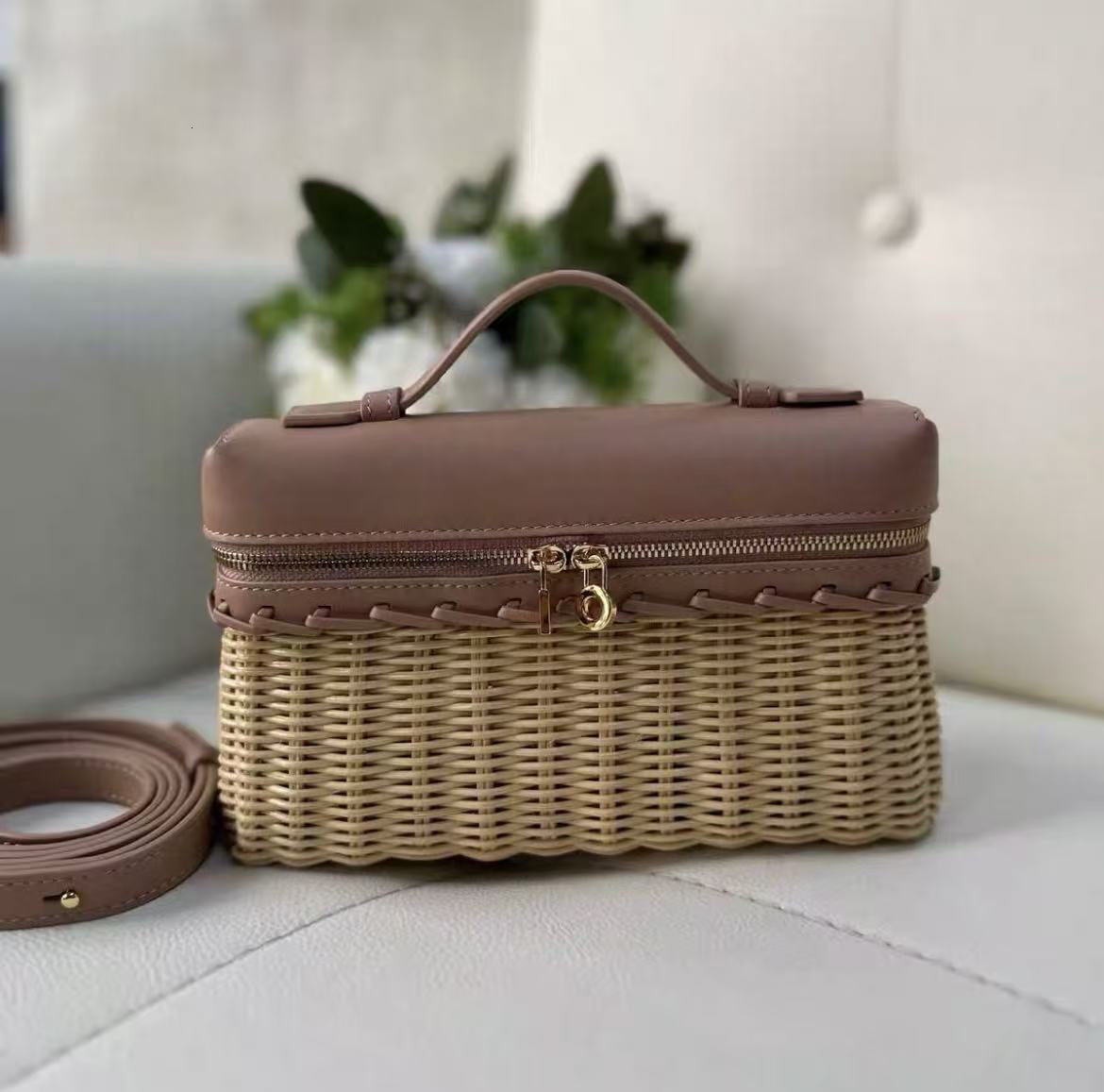 Designer loroo piana beach bag Straw box bag extrapocket Woven Shoulder Women Cowhide Leather Cowskin Handbag Female Crossbody Bag with box 65