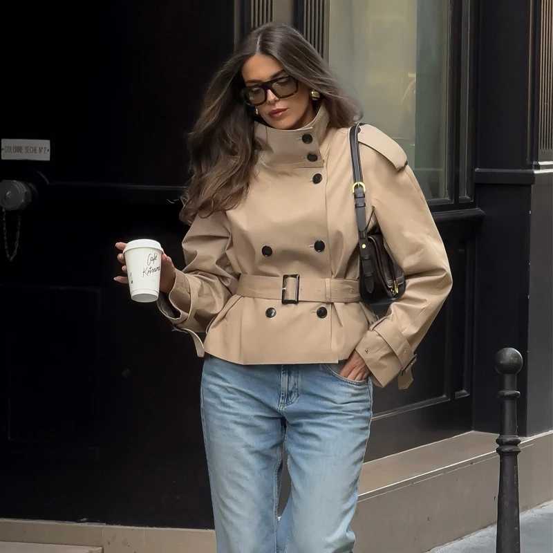 MUJER Short Womens Trench Coat Double Breasted Windbreaker Woman Belt Winter Coats for Women Outdoor Coats New in OuterwearsT251216