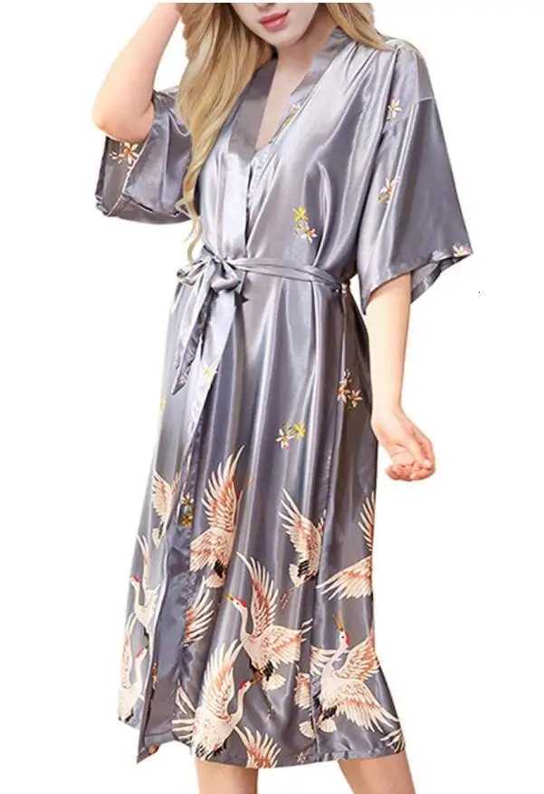 Gray satin Long Bathrobe Women Wedding Bride Bridesmaid Robe Nightgown Sleepwear Print Crane Kimono Size S M L XL XXL XXXL C251216