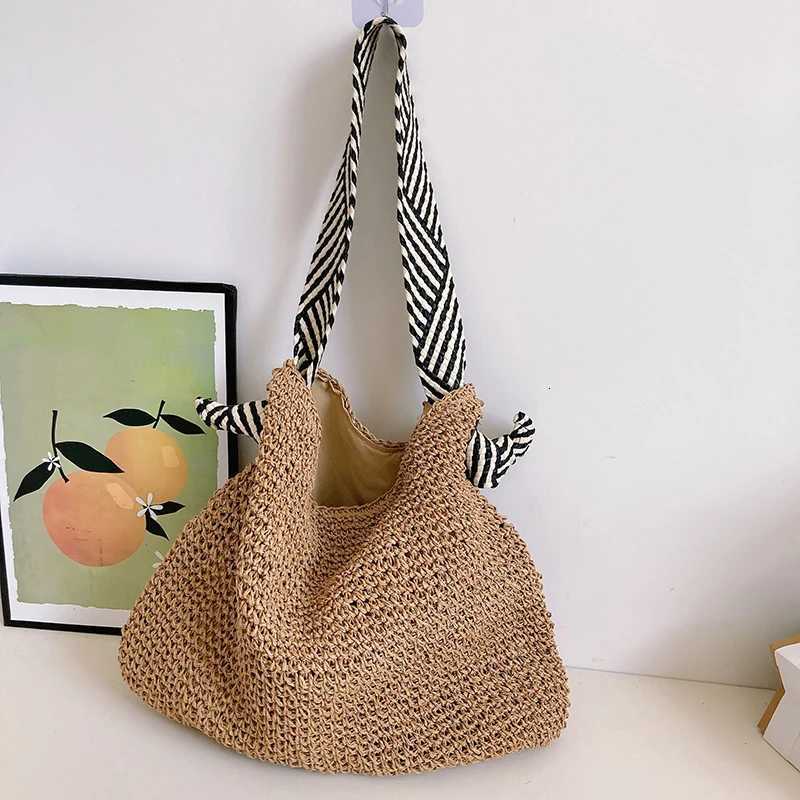Fashion Straw Beach Basket Bag Women Rattan Shoulder Bag Large Capacity Woven Hand-made Handbag Female Purse Totes M251216