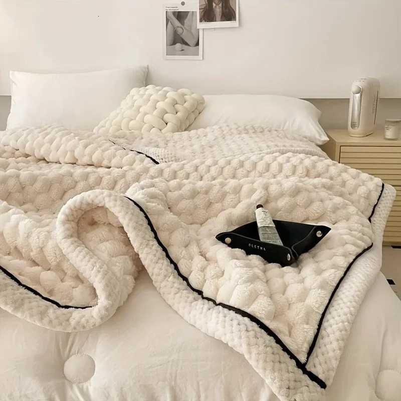 Solid Colour Blanket for Bed - Cozy Warm Fuzzy Blankets for Women Plush Large Fleece Throws for Girls Office Blanket H251216 - view 4