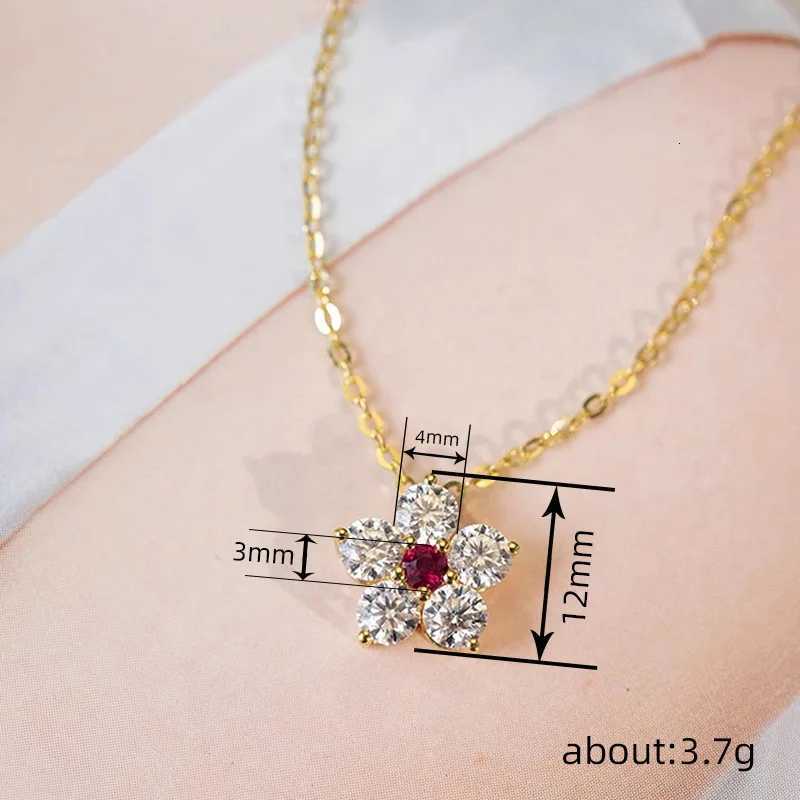 Huitan Delicate Flower Pendant Necklace for Women Exquisite Accessories with Brilliant Cubic Zirconia Graceful Female Jewelry M251216