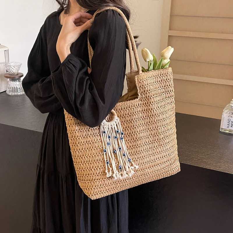 Women Straw Woven Shoulder Bag Solid Color Shoulder Summer Woven Pouch for Women Handmade Tassel Handbags Underarm Bags M251216
