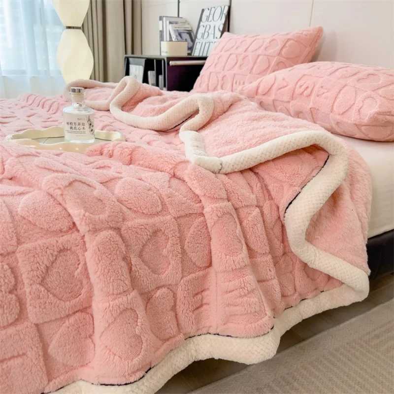 Heart Pattern Coral Fleece Blanket Thicken Warm Plush Blanket for Bed Fluffy Super Soft Sofa Throw Blankets Autumn Winter Cozy H251216 - view 3