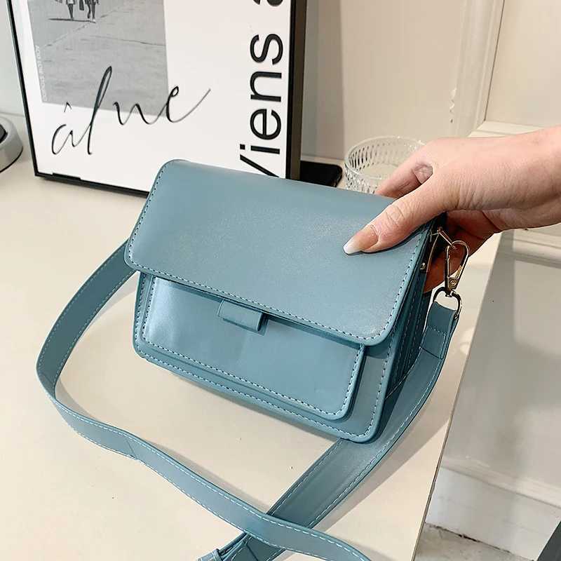 Fashion Womens Small Crossbody Bag Lightweight PU Leather Messenger Bag Flap Handbag Purse Summer Travel Bag for Female M251216
