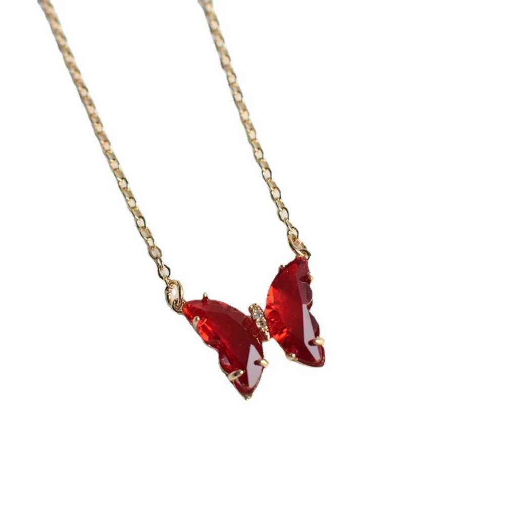 Womens New Stone Pendant Butterfly Necklace Distinctive Amber Necklace M251216