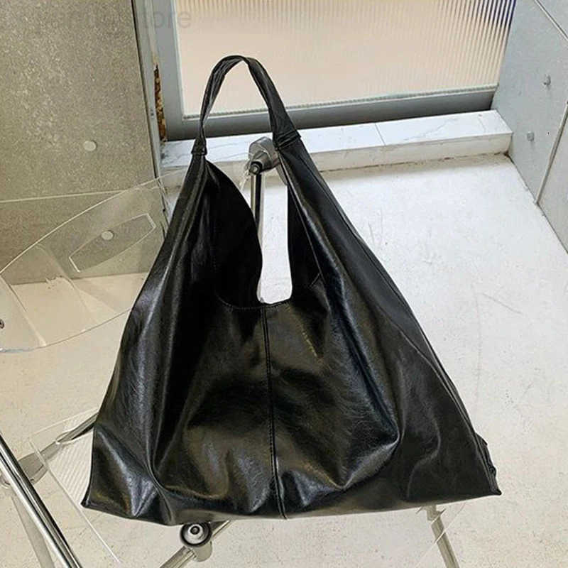 Large Silver Brand Hobo Bag for Women Luxury Designer Leather Trigle Purse Trend Casual Shopper Handbag Solid Color H251216