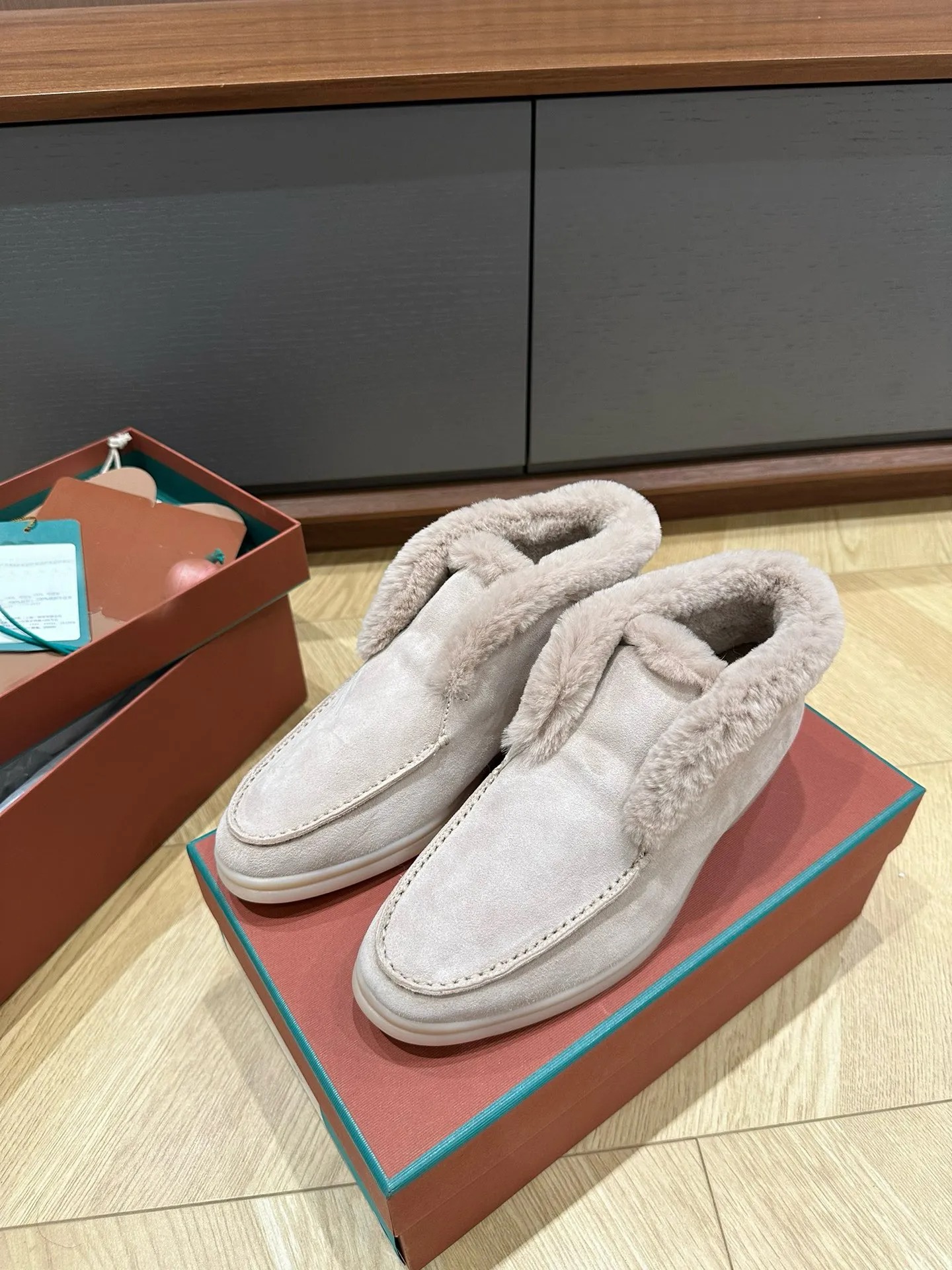 designer Shoes Open Walk Ankle Boot luxury Soft suede leather ankle boots high quality high-top Fur wool casual Size 35-45