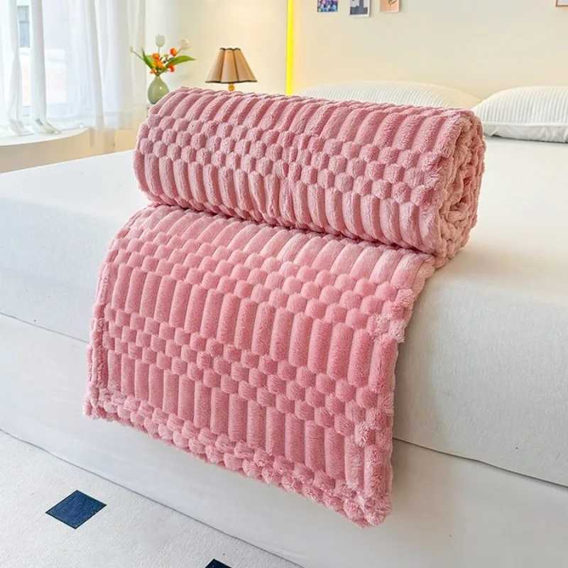 2025 new golden turtle velvet double-sided blanket leisure office blanket summer air conditioner nap sofa blanket H251216 - view 4