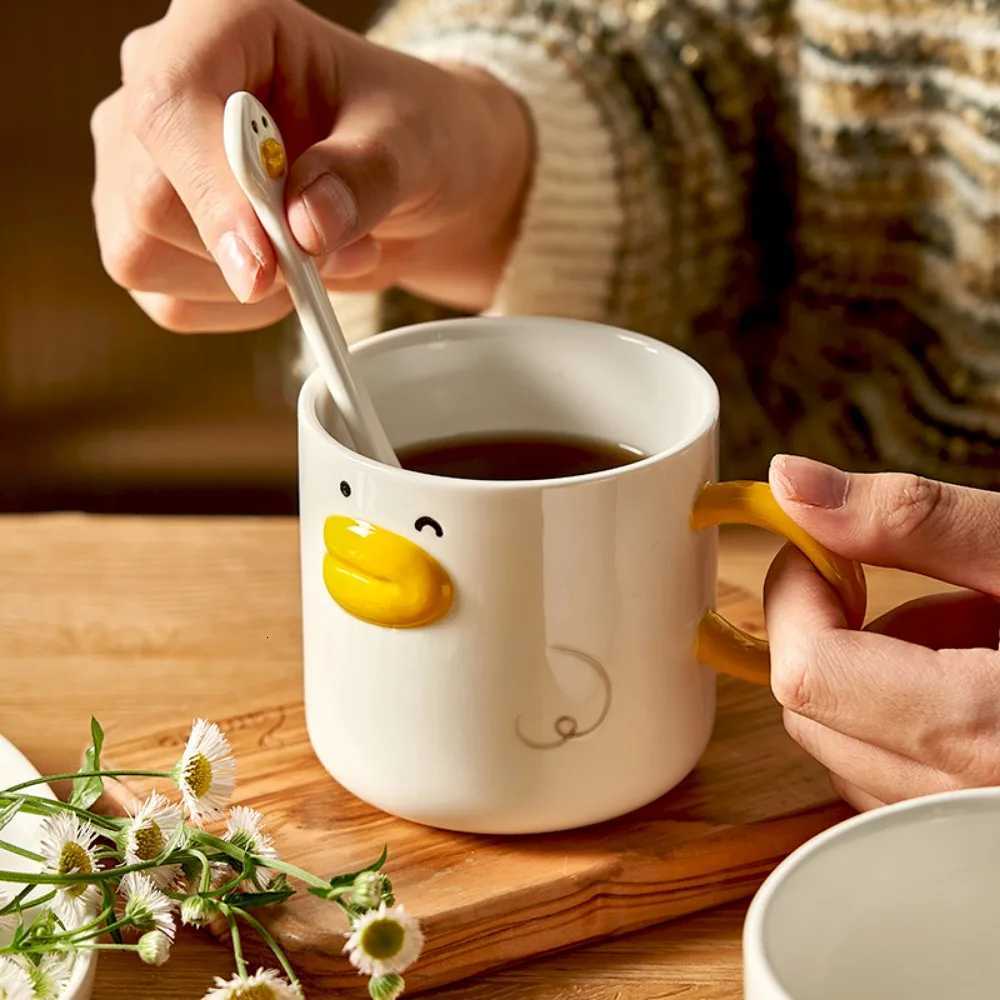 Weird Card Duck Mark Cup Big Mouth Ceramic Water Simple Cute Coffe Cups g with Spoon Christmas Gifts for Kid Drinkware H251215