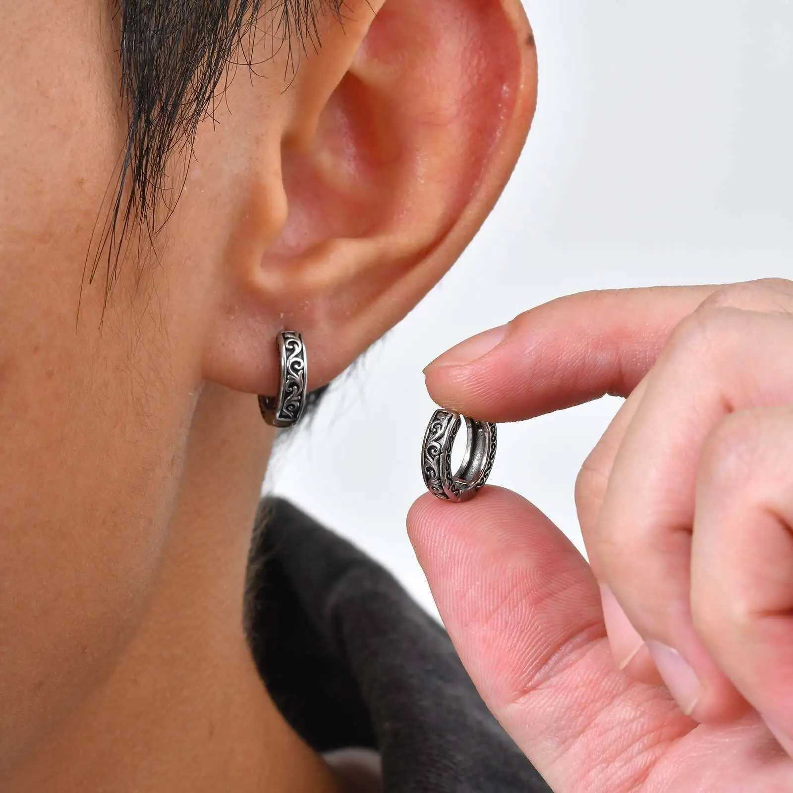 Vintage Totem Hoop Earrings for Men BoysVine Grass Pattern Anti Allergy Stainless Steel Huggies EarringsRock Punk Jewelry Gift G251216