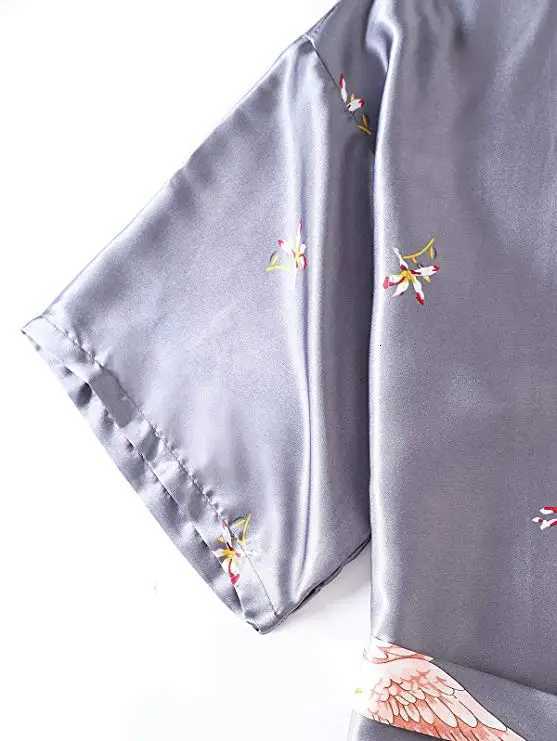 Gray satin Long Bathrobe Women Wedding Bride Bridesmaid Robe Nightgown Sleepwear Print Crane Kimono Size S M L XL XXL XXXL C251216