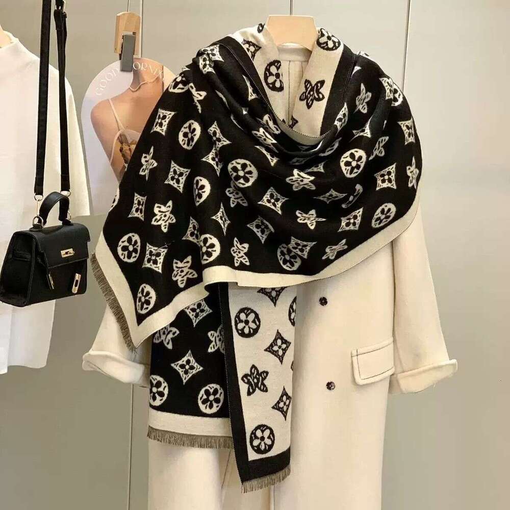 2025 New Brand National Style Cashmere Scarf Winter Women Pashmina Shawls Warm Blanket Wraps Female Foulard Bandana Thick Scarves