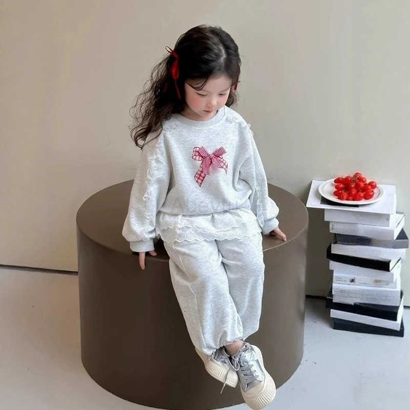 Sanrio 2-8Y Childrens Sweetshirt and Pants Set Lace Brimmed Baby Girls Hoodies Kindergarten Kids Long Sleeves ShirtPant 2PCS/Set H251216