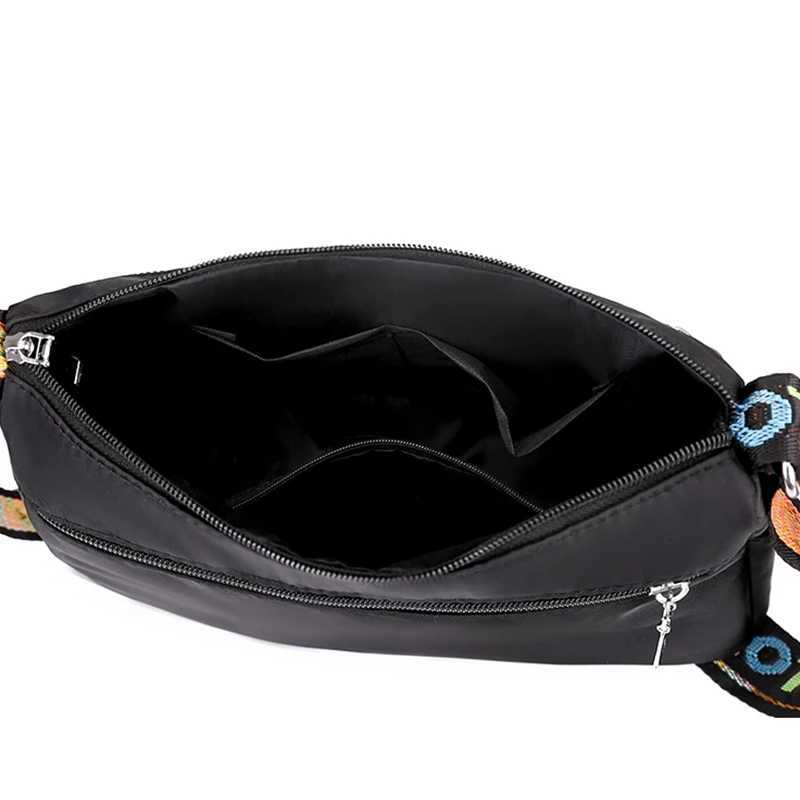 Womens Crossbody Bag Waterproof Nylon Oxford Shoulder Messenger Bags Casual Large Capacity Handbag Ladies Travel Shopping Tote M251216