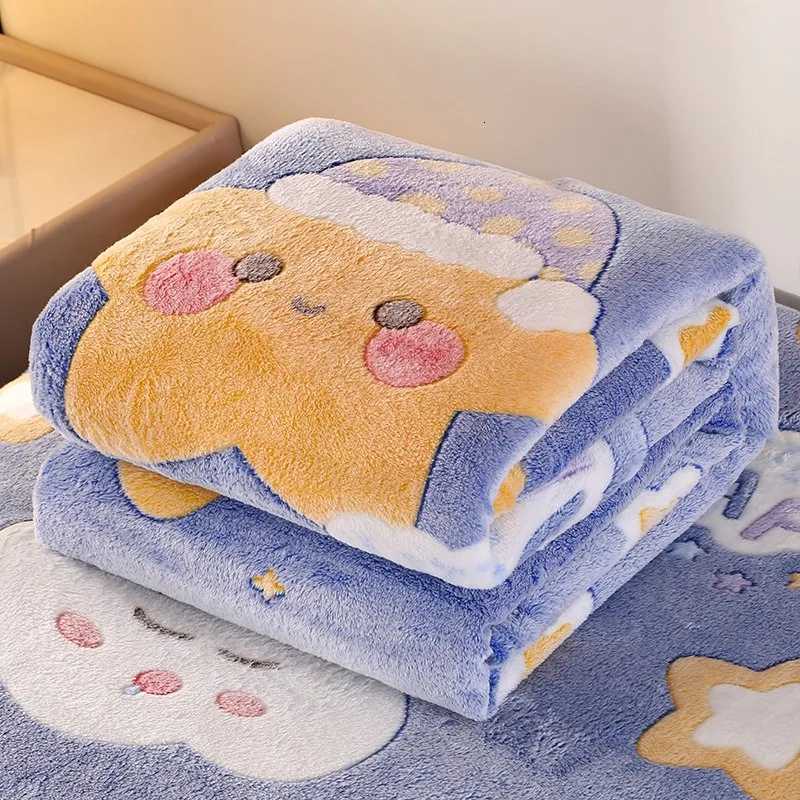 Cozy Floral Flannel Throw Blanket Soft Machine Washable All-Season Comfort with Cute Pink Strawberry Flower Design H251216 - view 7