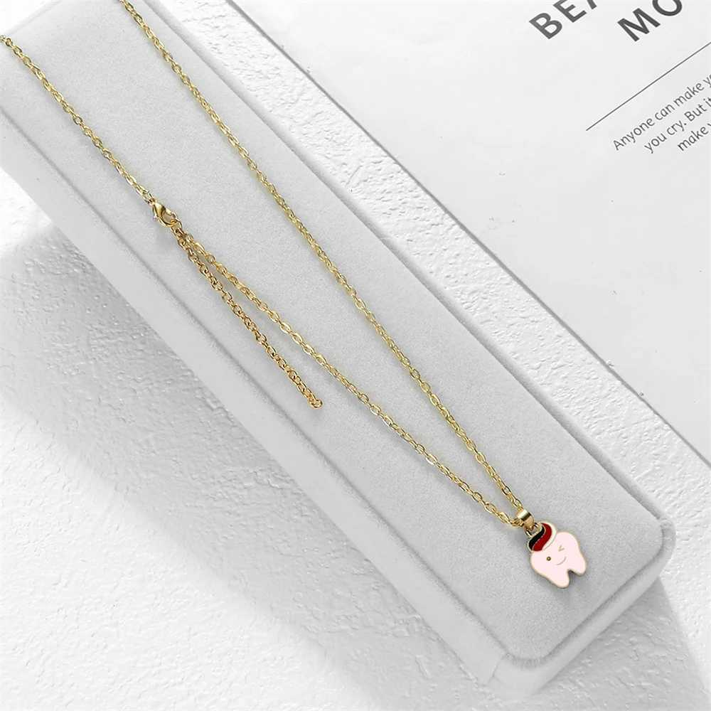 Cartoon Teeth Toothpaste Pendant Necklace for Girls Women Protect Tooth Adjustable Golden Alloy Chain Lobster Clasp Jewelry Gift M251216
