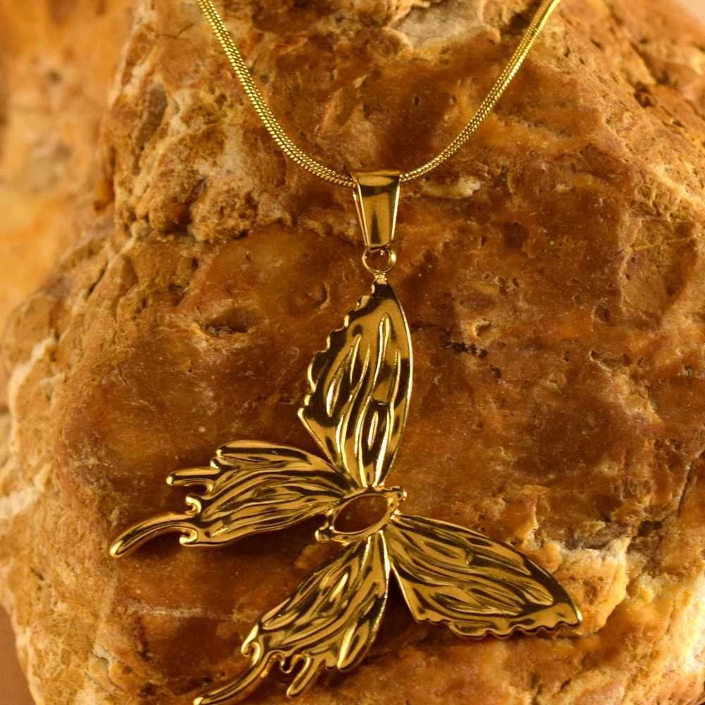 Butterfly Stainless Steel Necklace with Tassel Design Pendant Snake Chain Jewelry Set with Gift M251216