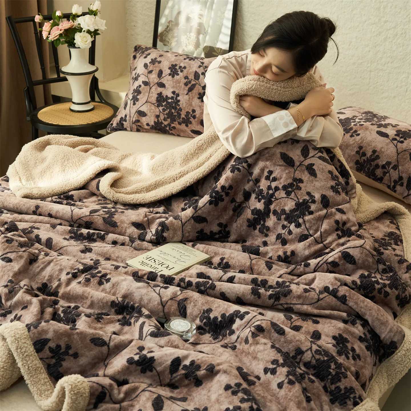 Thickened Blanket Sofa Blanket Nap Blanket Retro Style Autumn and Winter Dormitory Blanket Simple Fashion Warm Blanket H251216 - view 3