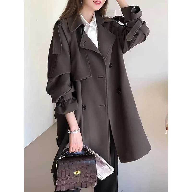 Womens Trench Coat 2025 New Spring Autumn Temperament Female Windbreaker Outwear Loose Casual Versatile Styles Ladies OuterwearT251216