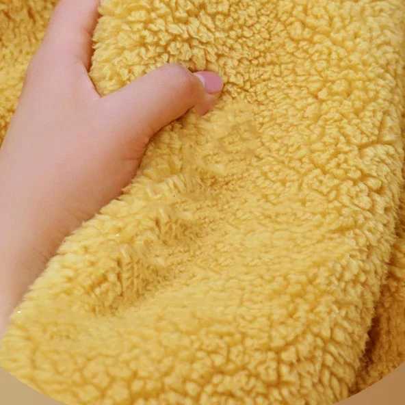 Autumn Winter Warm Bathrobe Gown Home Clothes Thicken Coral Fleece Couple Sleepwear Long Robe Loose Flannel Female Lounge Wear C251216