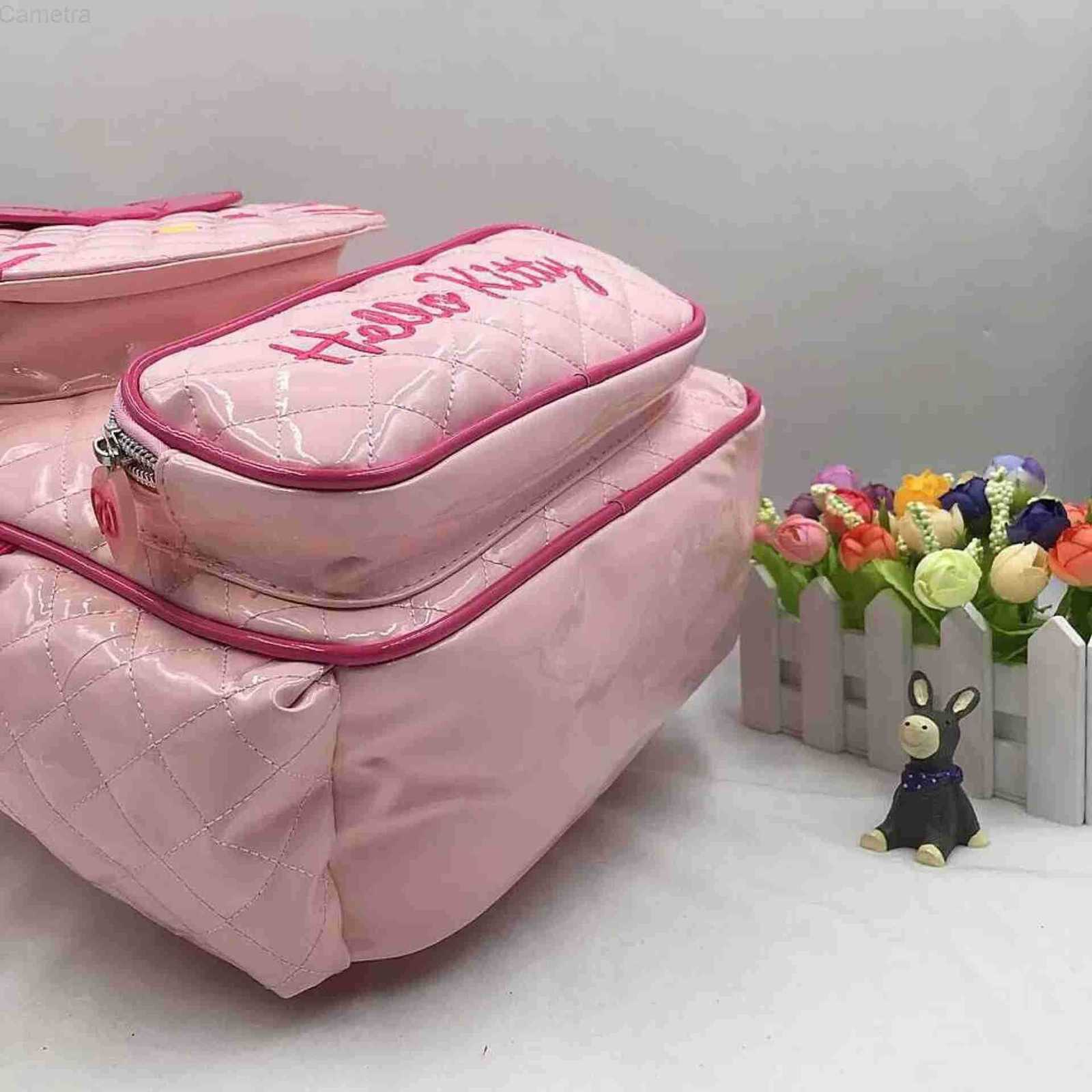 Sanrio 5-12 years old girls hello Kitty cute PU shiny school bag kindergarten girls cartoon backpack children waterproof backpack H251216