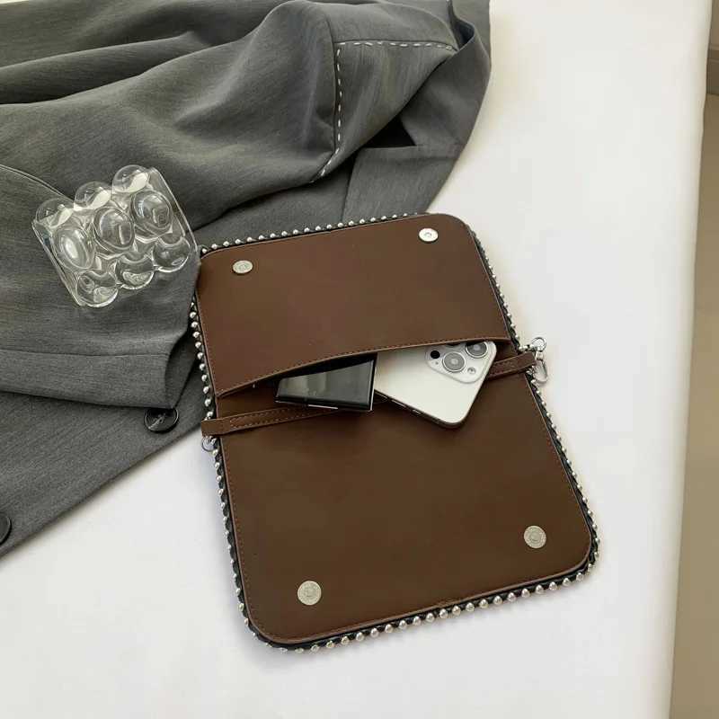 Designer Flip Crossbody Bags For Women Fashion Chain Mobile Phone Purse Travel Vacation Shoulder Messenger Bag Sac A Main Female M251216