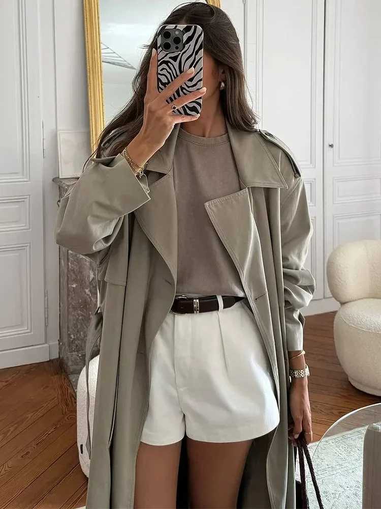 Autumn Women Double Breasted Long Trench Coat with Belt Casual Tierred Lapel Collar Long Sleeves Windbreaker Womens OuterwearsT251216