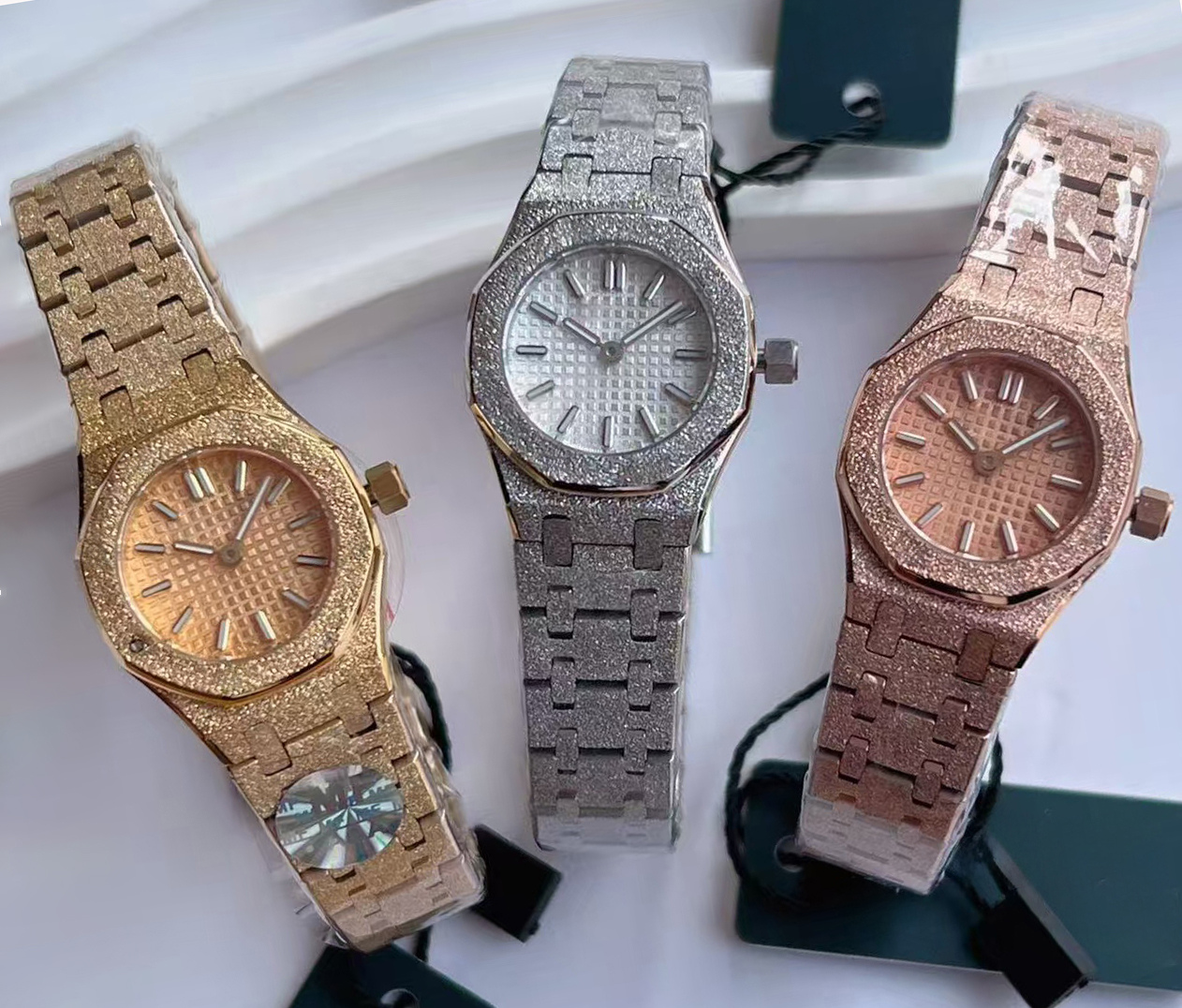 Women's watch Luxury mini 23mm ladies' Lady's watch Checkered dial Hexagonal stainless steel case New fashionable sporty style Quartz movement Sapphire wristwatch