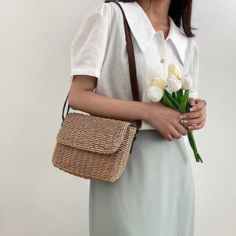 Fashion Women Weave Straw Shoulder Bag Raffia Messenger Bag New Trendy Vintage Crossbody Bag for Summer Straw Beach Bag M251216