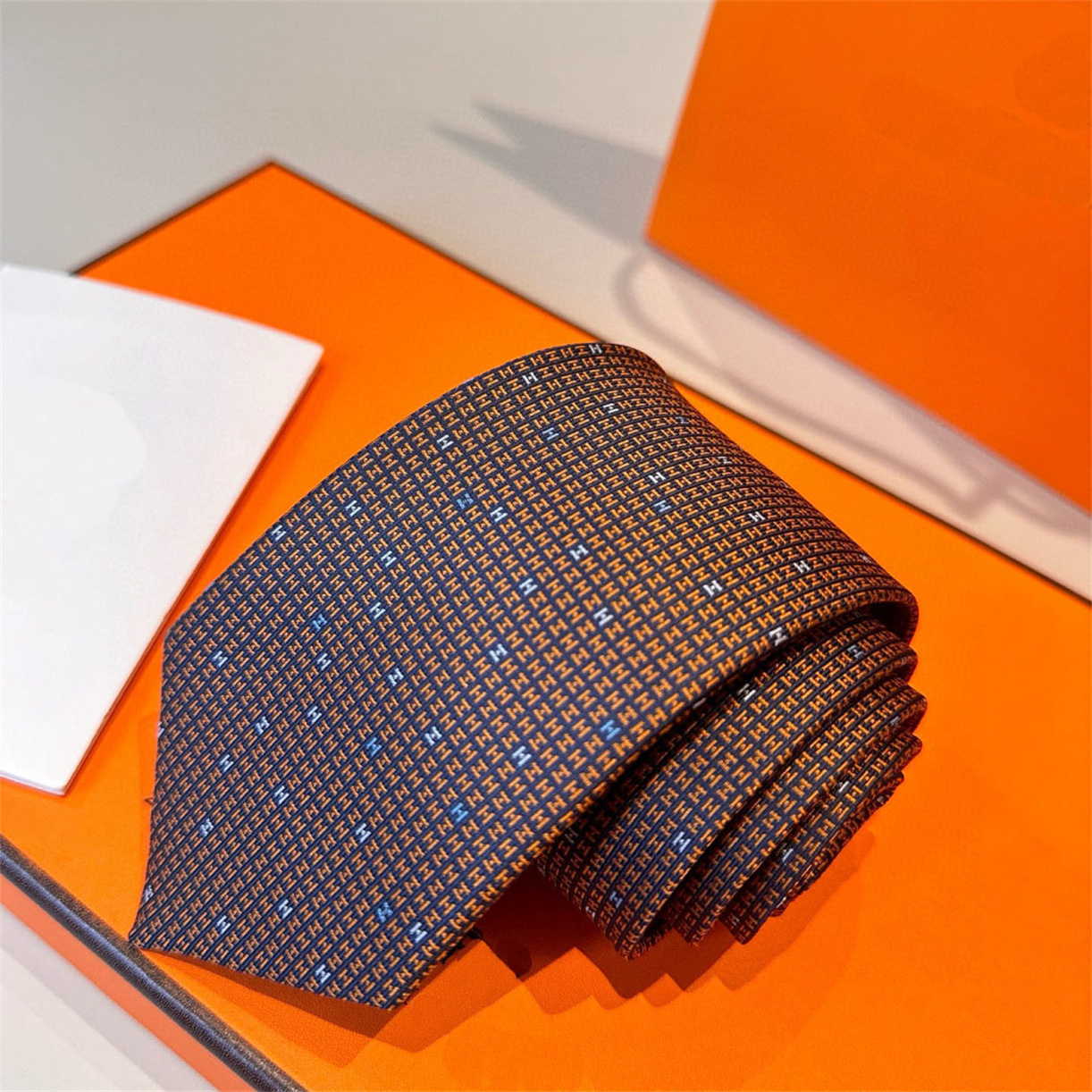 Luxury New Designer Men's Letter 100% Tie Silk Necktie black blue Aldult Jacquard Party Wedding Business Woven Design Hawaii Neck Ties With box 2817