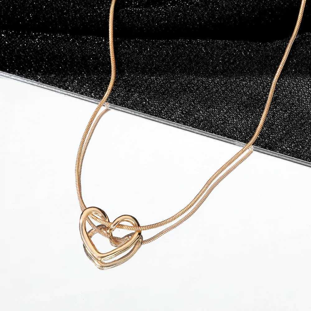 Hot Sale Hollow Heart Pendant Necklace For Women ValentinesMomMotherMothers Day Gift M251216