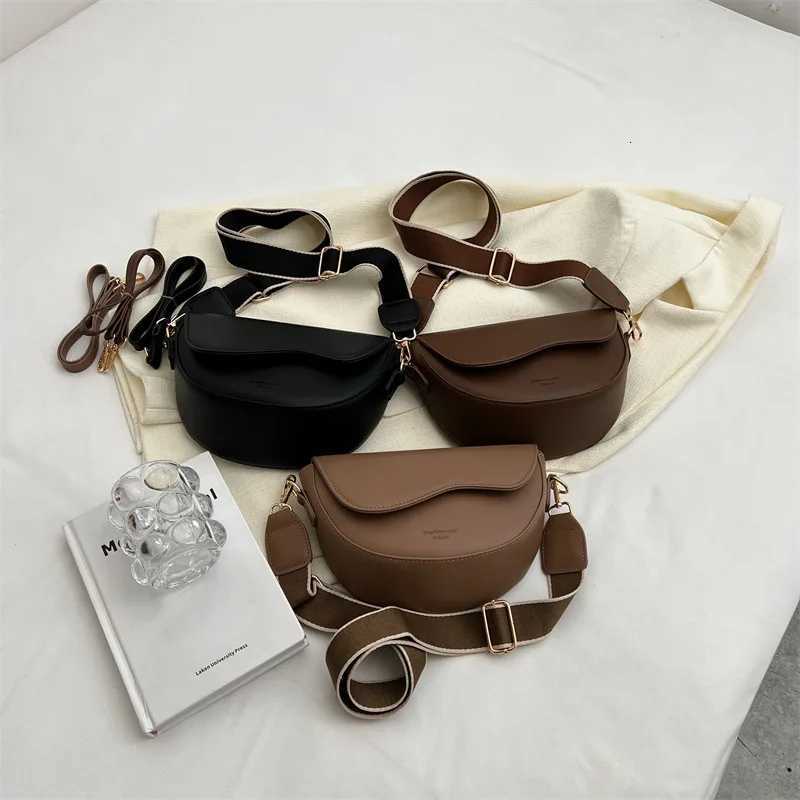 Fashion Small PU Leather Saddle Armpit Bags for Women Vintage Designer Shoulder Crossbody Bag Small Flap Purse and Handbags M251216