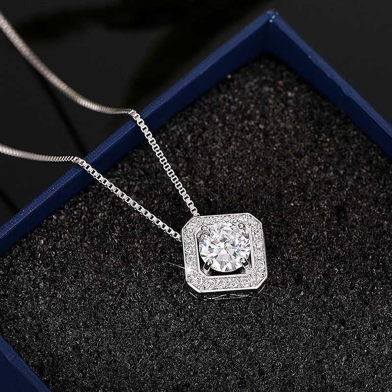 Huitan Classic Sqaure Pendant Necklace with Brilliant Cubic Zirconia for Women Simple Luxury Female Wedding Necklace Hot Jewelry M251216