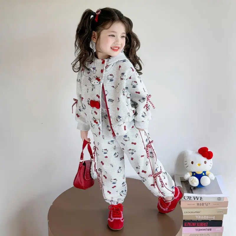 Sanrio 2Pcs Hot Hello Kitty 2025 Korean Version Girls Autumn Coatt New Childrens Cartoon Skin Friendly Hooded Casual Clothe H251216