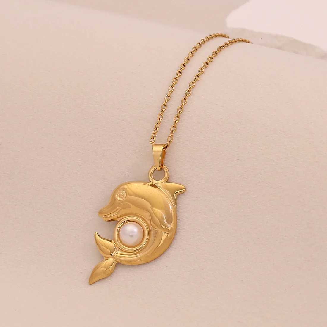 Stainless Steel Summer Sea Beach Wind Necklace Womens Micro Beads Dolphin Pendant Necklace M251216