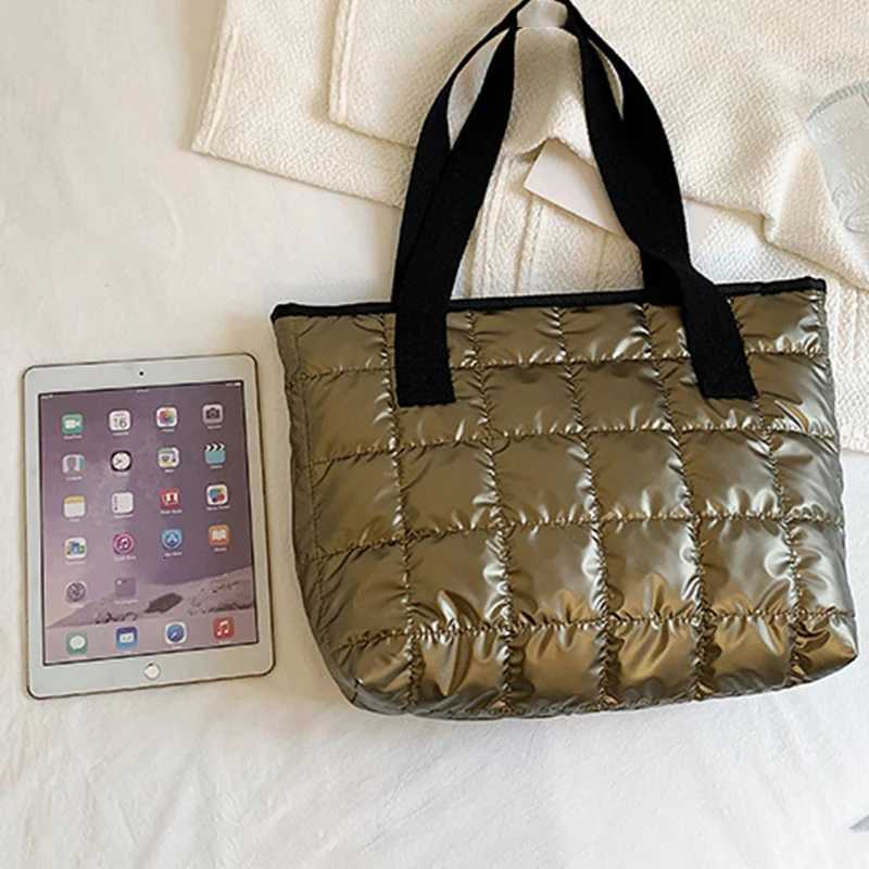 Space Pad Cotton Tote Handbags Fashion Winter Quilted Travel Shoulder Bags For Women Large Capacity Waterproof Shopping Purse M251216