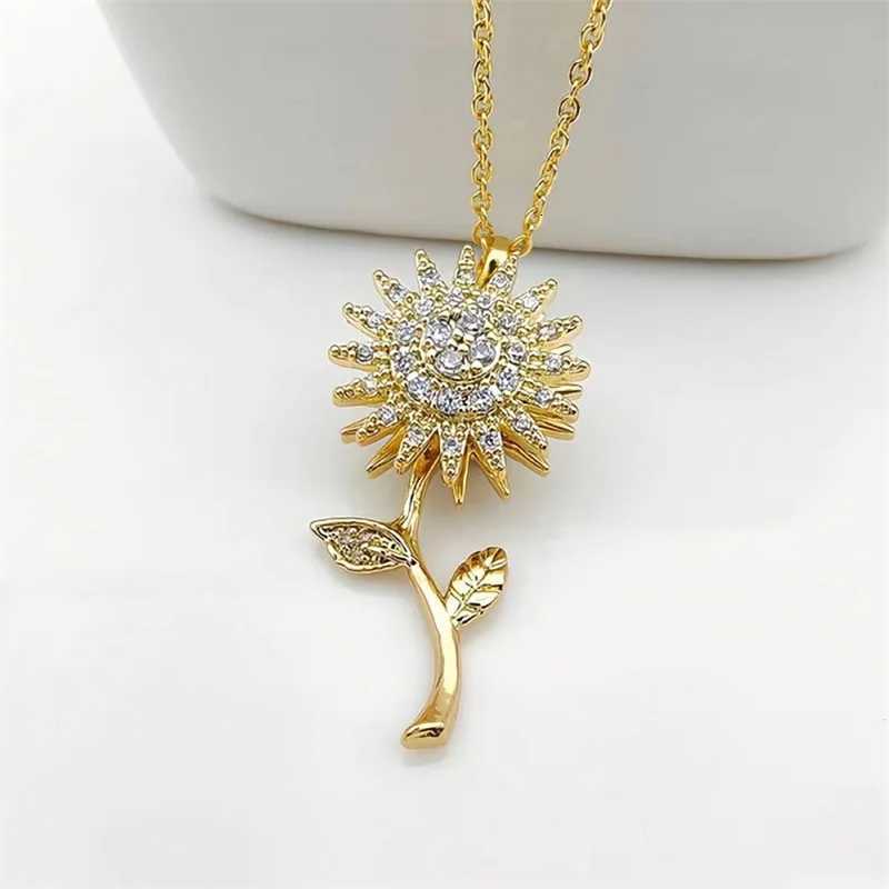 Fashionable Double Layer Rotatable Sunflower Flower Necklace for Girls Versatile High-end Luxury Stainless Steel Gift M251216
