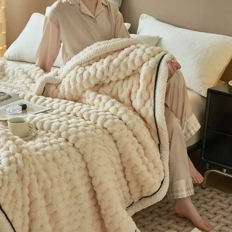 Cozy Fluffy Warmth Blanket Turtle Velvet Autumn Winter Warm Sleeping Blanket Soft Comfortable Flannel Fleece Blankets for Bed H251216 - view 4