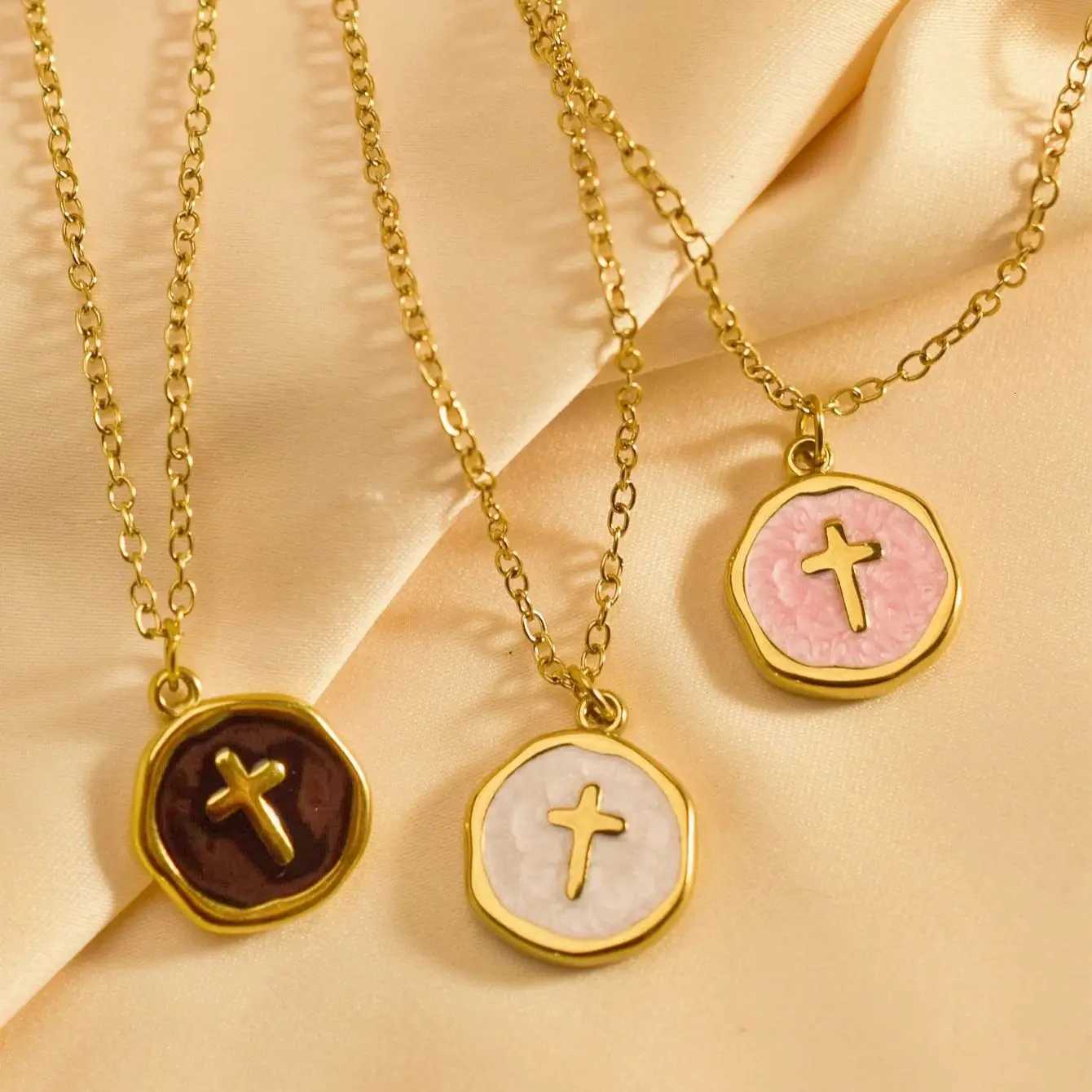 Multi Color 18K Gold Plated Necklace Stainless Steel Enamel Cross Pendant Charm Necklace for Women Men M251216