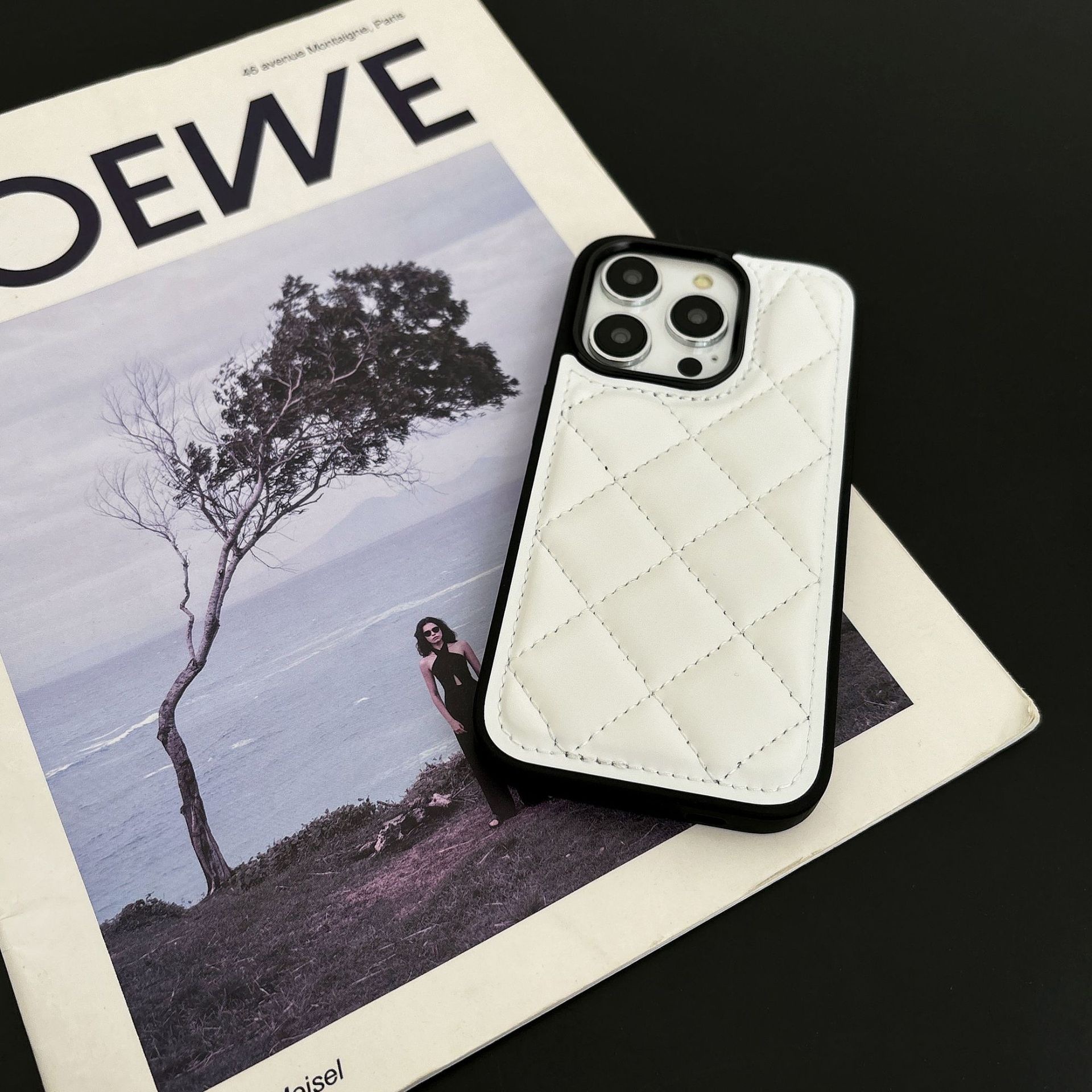 Compatible with iPhone 17 Pro Max Quilted Chanel Style Down Jacket Phone Case Apple 15 3D Solid Color 14 Cross-Border