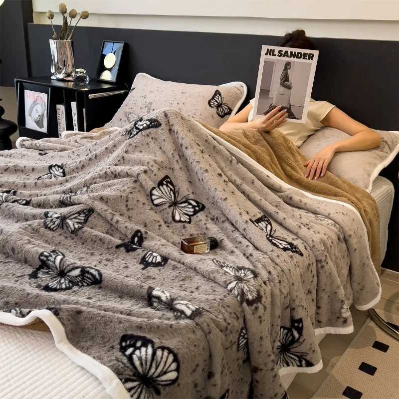 2025 new printed imitation rabbit plush blanket office nap shawl blanket winter sofa thermal blanket bed H251216 - view 4