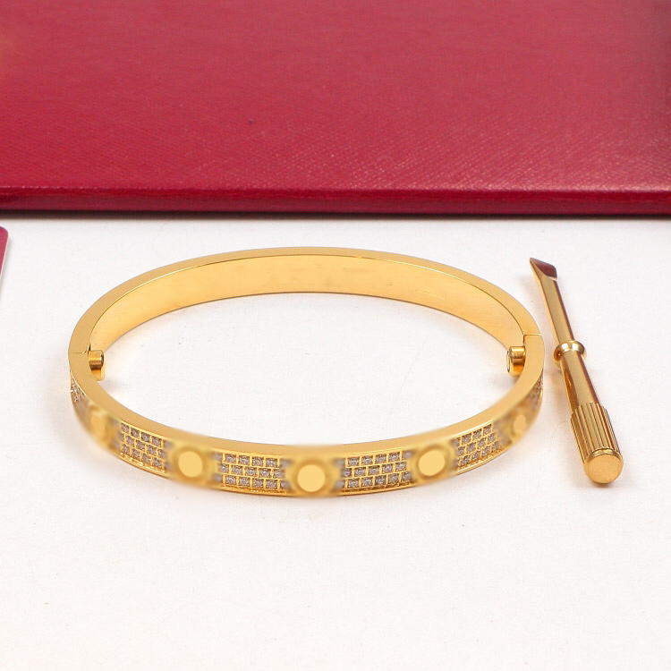 luxury diamond studded bracelet classic fashion designer jewelry women men exquisite shiny engagement wedding high quality gift box