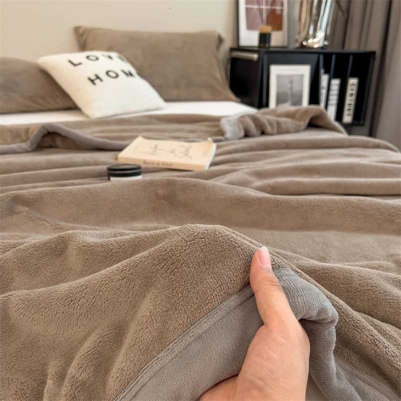 Double Layer Solid Color Milk Velvet Blanket Autumn Winter Thicken Warm Plush Blanket for Bed Sofa Single Double Thick Bed Sheet H251216 - view 6