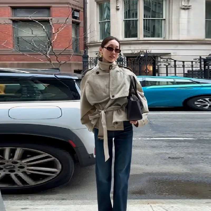 Modest Windbreaker Loose Designers Office Female Retro Trench Coat Women Fashion Casual Chic Jacket Commuting Fall Street WearT251216