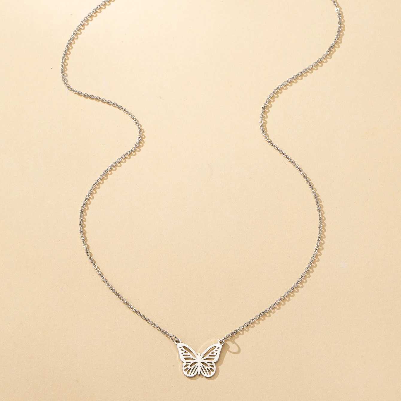 A Womens Necklace a Simple Butterfly Necklace Suitable for Daily Wear and Vacation Wear M251216