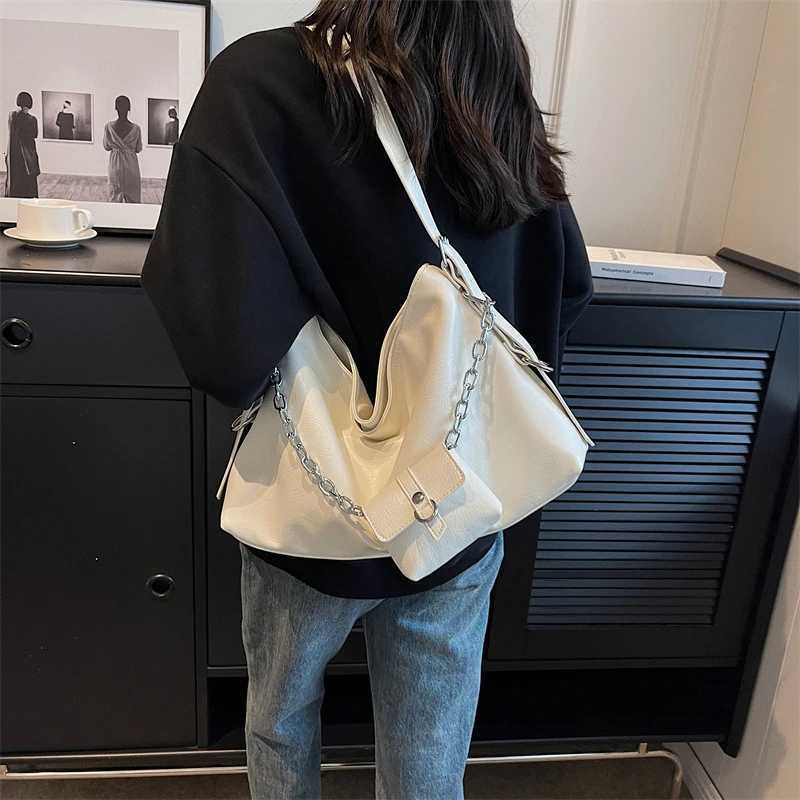 Silver Soft Hobos Shoulder Crossbody Bags for Women Trend Fashion PU Leather Designer Handbags Female Underarm Bag with Purse M251216