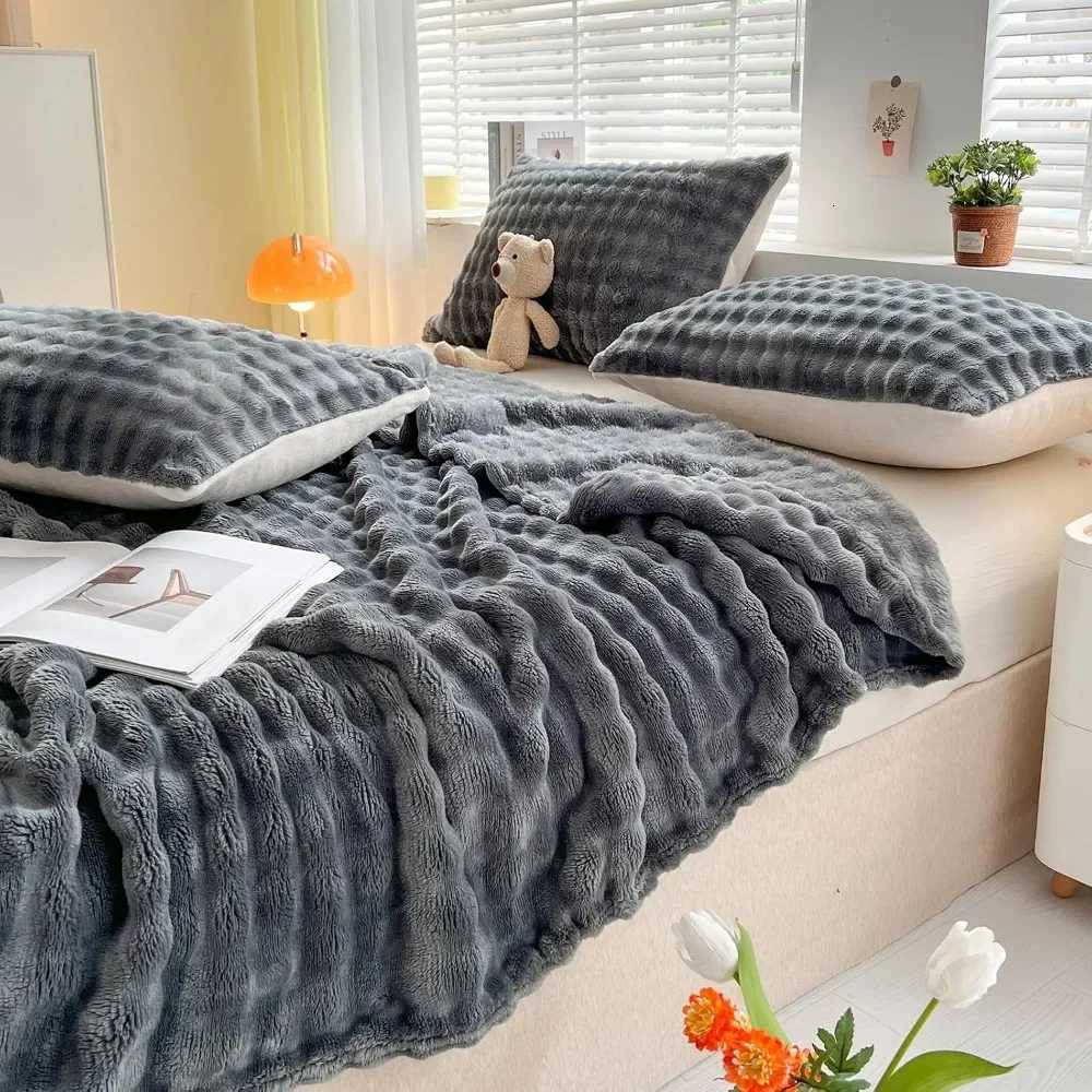 Super Soft and Warm Velour Milk Velvet Blanket Ideal for Sofa Large and Versatile Blanket for BedroomSofa TravelCarCamping H251216 - view 3