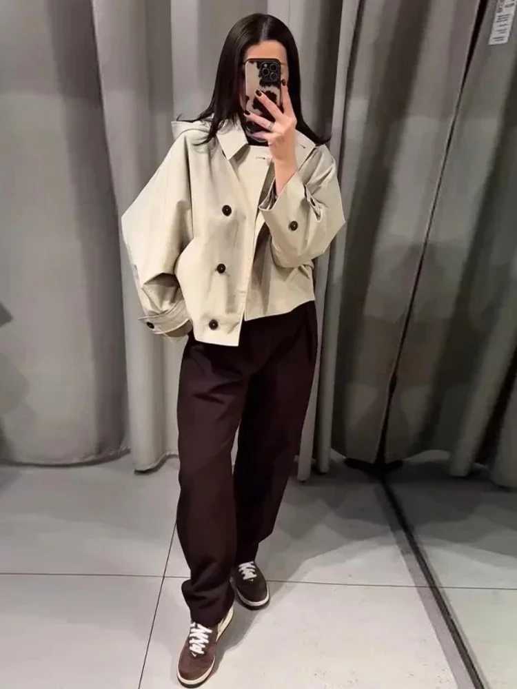 Women Casual Loose Solid Hooded trench coat 2025 Autumn Women Lapel Single Breasted Jacket Windbreaker Female OutwearT251216